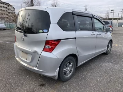 Honda FREED  с аукциона в Японии