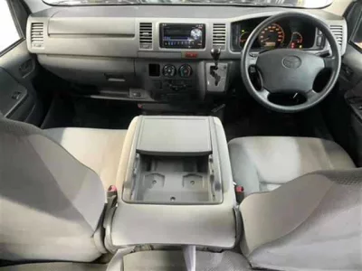 Toyota HIACE VAN  с аукциона в Японии