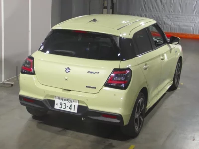 Suzuki SWIFT  с аукциона в Японии