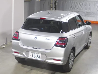 Suzuki SWIFT  с аукциона в Японии