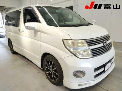 Nissan ELGRAND  с аукциона в Японии