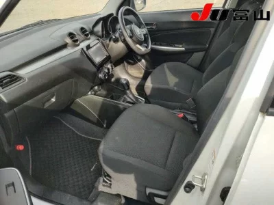 Suzuki SWIFT  с аукциона в Японии
