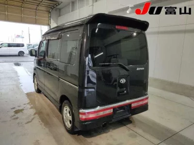 Daihatsu Atrai Wagon  с аукциона в Японии