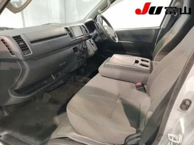 Toyota HIACE VAN  с аукциона в Японии