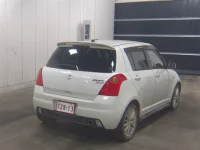 Suzuki SWIFT лот № 3014 оценка 3  с аукциона в Японии 4