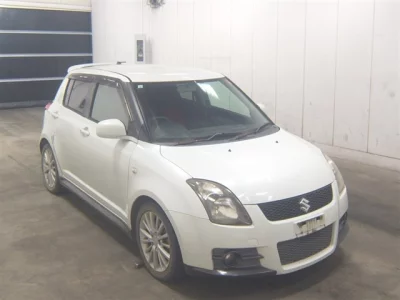Suzuki SWIFT  с аукциона в Японии