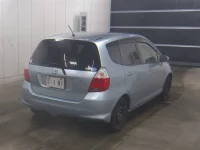 Honda FIT лот № 1090 оценка 4  с аукциона в Японии 4