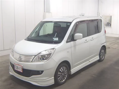 Mitsubishi DELICA D2