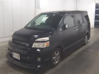 Toyota VOXY лот № 3064 оценка 3  с аукциона в Японии 3