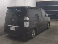 Toyota VOXY лот № 3064 оценка 3  с аукциона в Японии 4