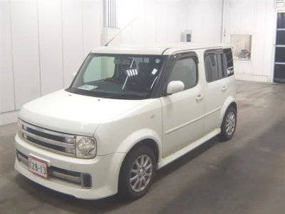 Nissan CUBE  с аукциона в Японии