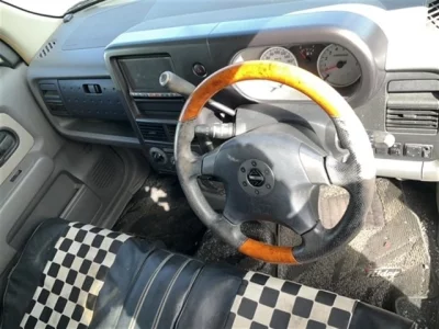 Nissan CUBE  с аукциона в Японии