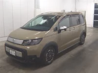 Honda FREED лот № 7108 оценка 5  с аукциона в Японии 3