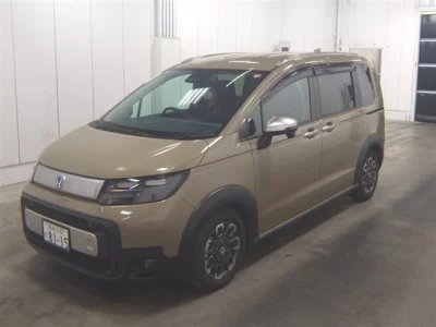 Honda FREED  с аукциона в Японии