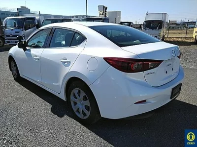 Mazda AXELA  с аукциона в Японии