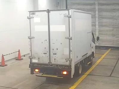 Hino DUTRO  с аукциона в Японии