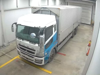 Mitsubishi FUSO TRUCK  с аукциона в Японии