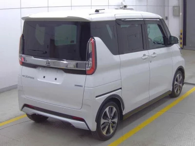 Mitsubishi EK X SPACE