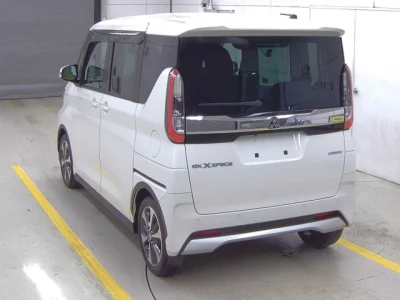 Mitsubishi EK X SPACE