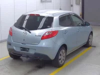 Mazda DEMIO лот № 7003 оценка 3  с аукциона в Японии 3