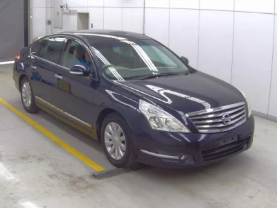Nissan TEANA