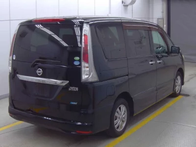 Nissan SERENA  с аукциона в Японии