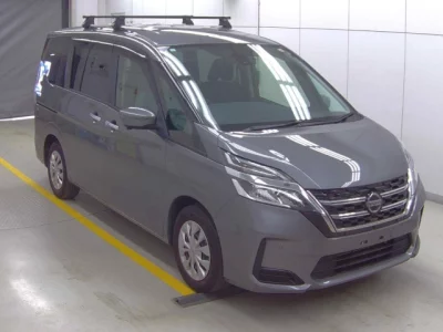 Nissan SERENA  с аукциона в Японии