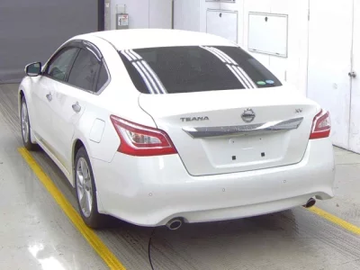 Nissan TEANA