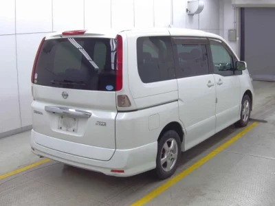 Nissan SERENA  с аукциона в Японии