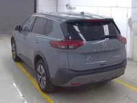 Nissan X-TRAIL лот № 2021 оценка 4  с аукциона в Японии 1