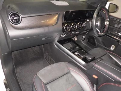 Mercedes-Benz B CLASS