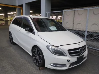 Mercedes-Benz B CLASS