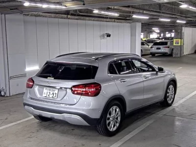 Mercedes-Benz GLA CLASS