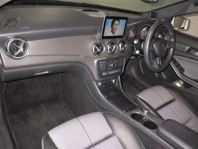 Mercedes-Benz GLA CLASS