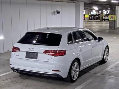 Audi A3  с аукциона в Японии