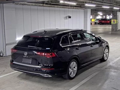 Volkswagen GOLF VARIANT