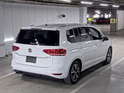 Volkswagen GOLF TOURAN