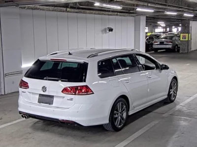 Volkswagen GOLF VARIANT