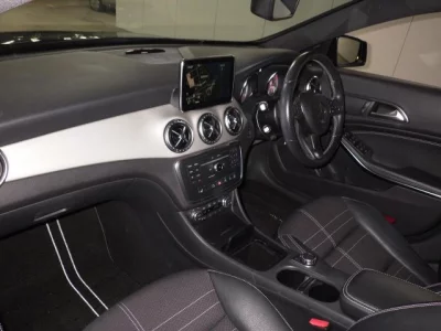 Mercedes-Benz CLA CLASS