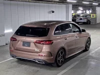 Mercedes-Benz B CLASS лот № 124 оценка 4.5  с аукциона в Японии 1