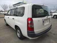 Toyota SUCCEED лот № 12178 оценка 3  с аукциона в Японии 4