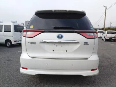 Toyota Estima Hybrid