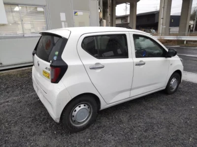 Daihatsu MIRA E S