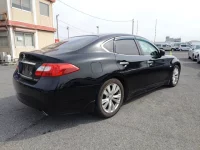 Nissan FUGA лот № 14937 оценка 3.5  с аукциона в Японии 2