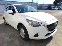 Mazda DEMIO лот № 12196 оценка 3.5  с аукциона в Японии 1