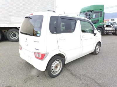Suzuki WAGON R  с аукциона в Японии