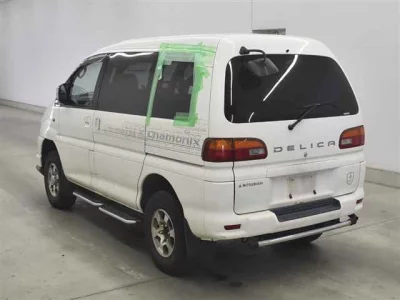 Mitsubishi DELICA