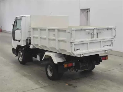 Nissan Atlas