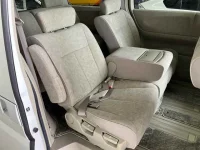 Nissan ELGRAND лот № 80044 оценка 4.5  с аукциона в Японии 7