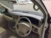Nissan ELGRAND лот № 80044 оценка 4.5  с аукциона в Японии 2